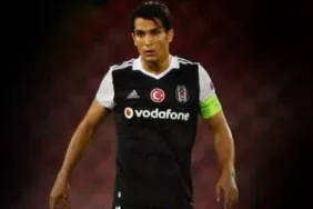 Besiktas-Eyupspor-maci-oncesi-Necip-Uysala-veda-toreni-featured