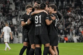 Besiktas-Hradec-Kraloveyi-Yenerek-Avrupa-Liginde-Turu-Gecti-openai-image