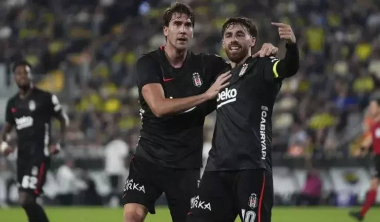 Besiktas-2026-27-sezonuna-10-macta-8-galibiyetle-girdi-featured